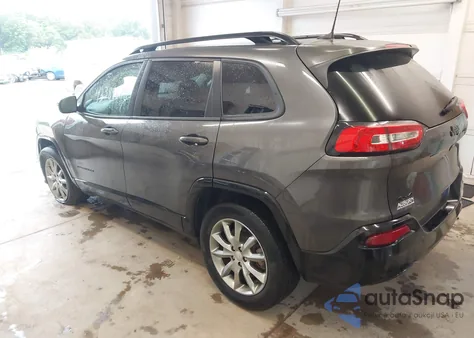 2018 Jeep Cherokee Latitude Tech Connect 4X4 из США, поврежденный, VIN 1C4PJMCB7JD587095